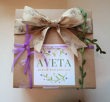 Load image into Gallery viewer, Gift Box with Organic Plush Toy