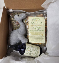 Load image into Gallery viewer, Gift Box with Organic Plush Toy